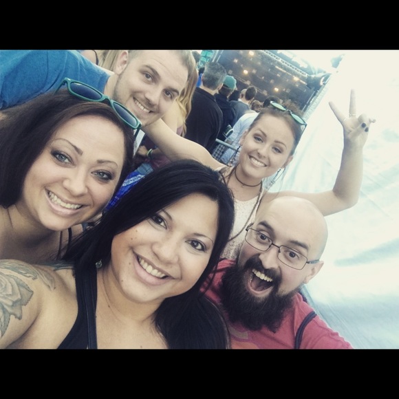 Meet your Posher, Maya - Picture 4 of 6